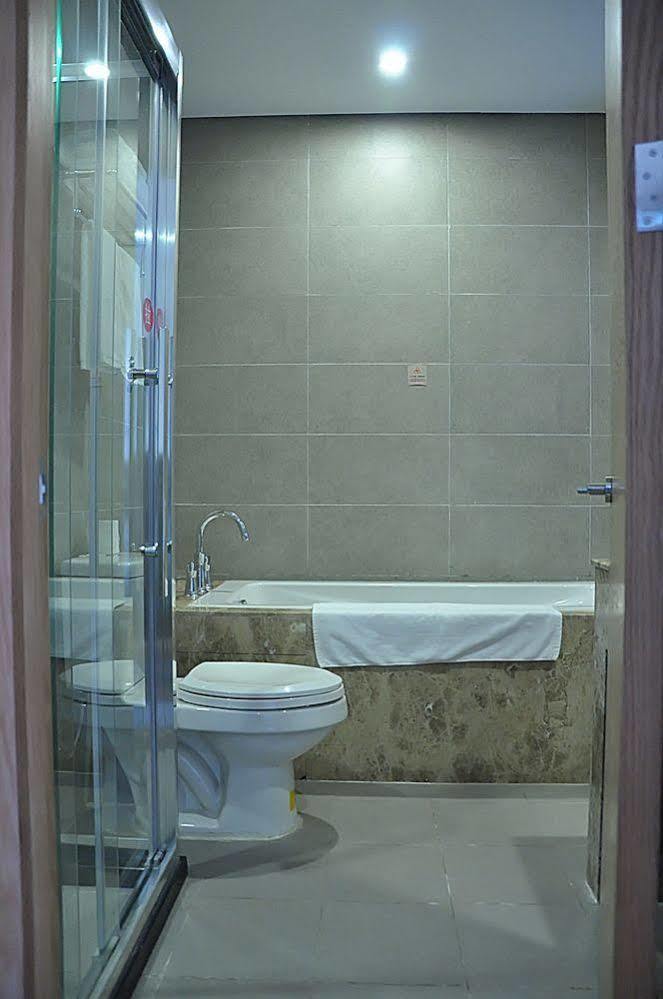 Ibis Chuzhou 1912 Hotel Bagian luar foto